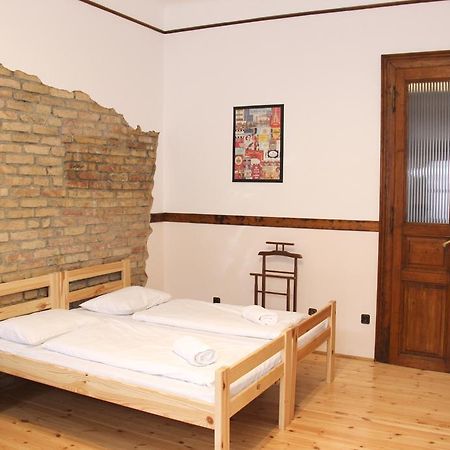 Walking Bed Budapest Downtown Hostel Room photo