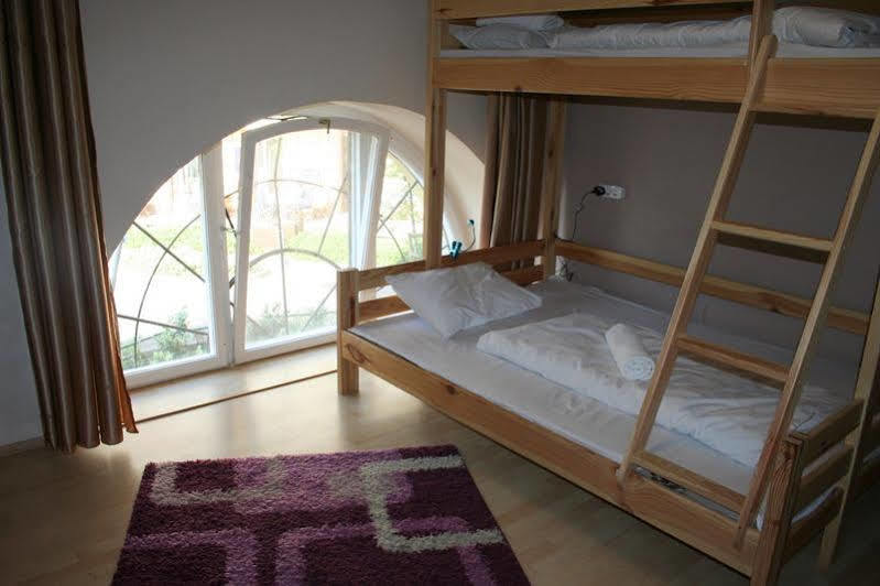 Walking Bed Budapest Downtown Hostel Exterior photo