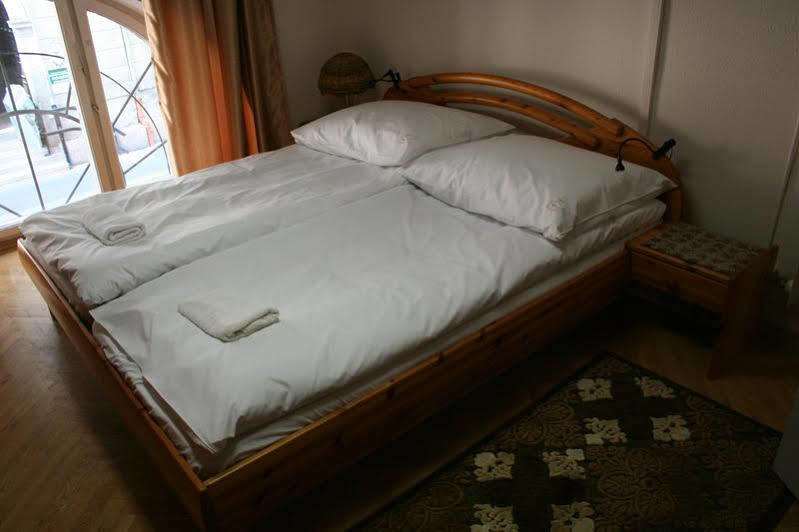 Walking Bed Budapest Downtown Hostel Exterior photo